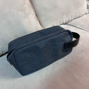Elegant Charcoal Men's Toiletry Bag
